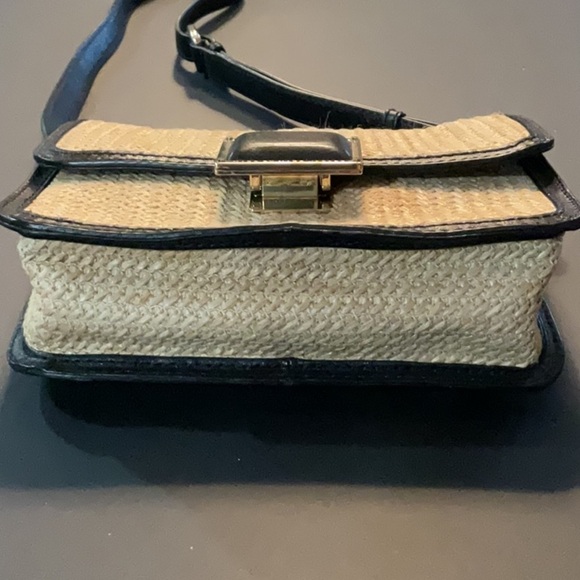 Marc by Marc Jacobs woven crossbody with black leather strap and trim - Picture 7 of 11